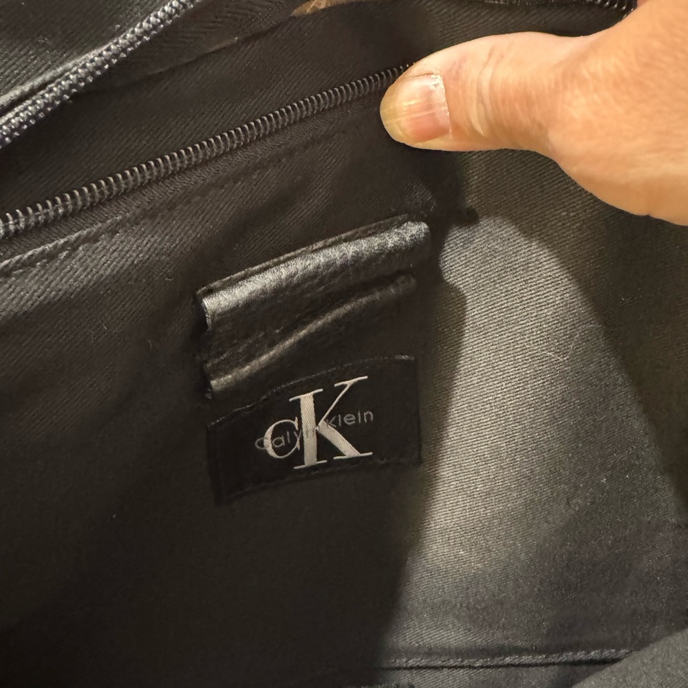 Calvin Klein Leather Backpack Black Pebbled CK Logo Flap Buckle K30513 NWT - Picture 7 of 7
